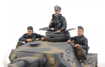 Сборная модель German Tank Panzerkampfwagen IV Ausf.G Early Production & Motorcycle Set "Eastern Front"