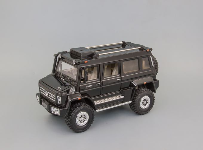 MERCEDES-BENZ Unimog U5000, чёрный