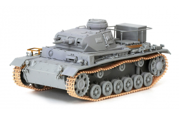 Сборная модель Немецкий средний танк наблюдателей Pz.Bef.Wg.Iii Ausf.H Dak