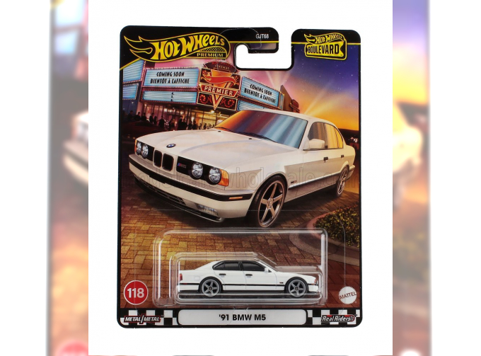 BMW 5-series M5 (1991), white