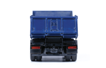 Сборная модель Самосвал КАМАЗ 65115