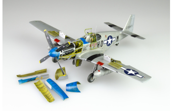 Сборная модель P-51B Mustang Birdcage Canopy Weekend edition