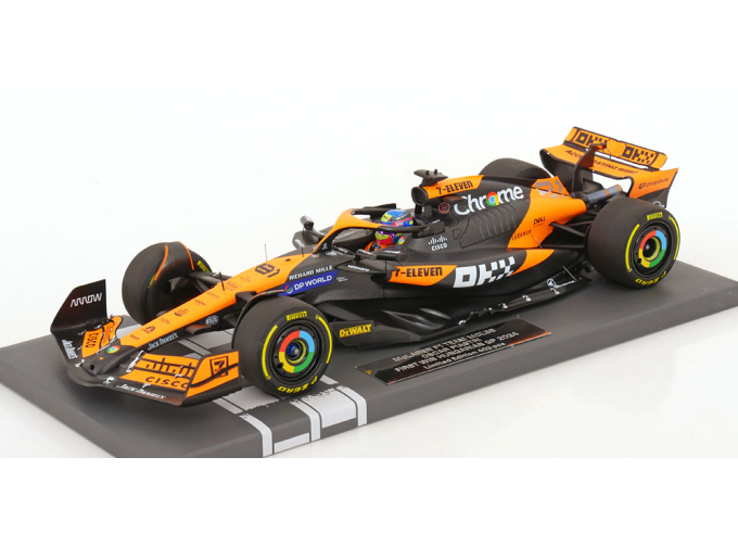 MCLAREN MCL38 First Win GP Hungary, Piastri (2024)