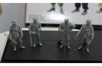 Сборная модель немецкие танкисты и артиллеристы