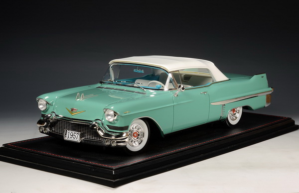 CADILLAC Series 62 Convertible (закрытый) (1957), Thebes Green Metallic