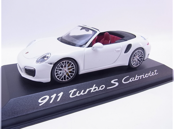 PORSCHE 911 Turbo S Cabriolet (2013), white