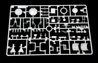Сборная модель sWS 60cm Infrared Searchlight Carrier ‘UHU’