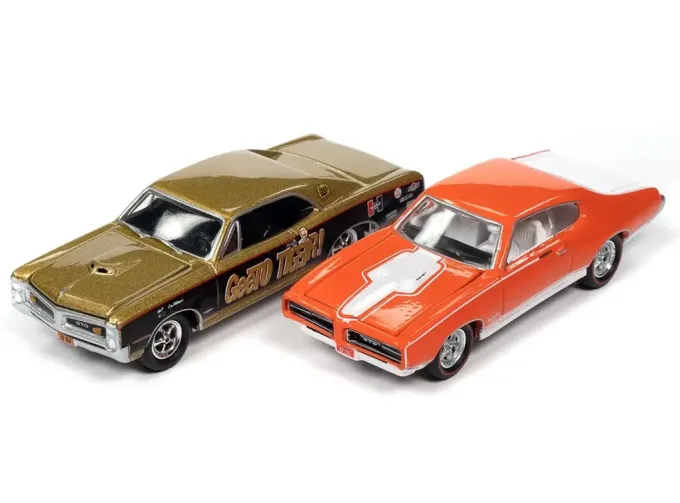 Набор из двух моделей PONTIAC GTO, tiger gold with black sides and GeeTO Graphics & (1969)& PONTIAC GTO Royal Bobcat, orange body with white stripes & hood (1966)