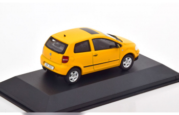 VOLKSWAGEN Fox (2005), yellow