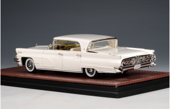 LINCOLN Continental Mark IV Sedan (1959), Glacier White