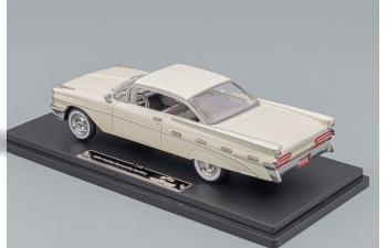 PONTIAC Bonneville Hardtop (1959), white