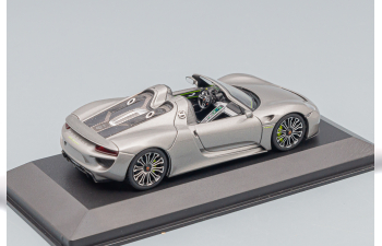 PORSCHE 918 Spyder 2013, silver