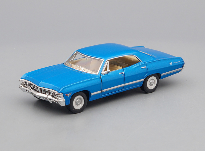 CHEVROLET Impala (1967), blue