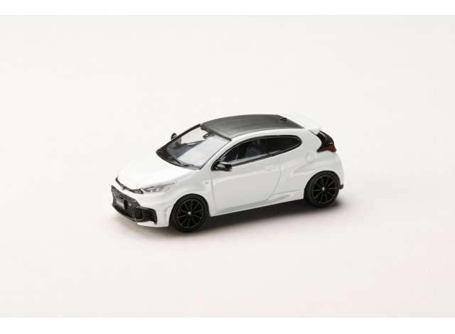 Toyota GR YARIS RZ High performance 2024, super white II