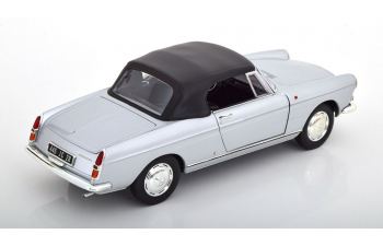 PEUGEOT 404 Convertible (1967), silver