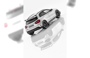 MERCEDES-BENZ GLA 45 AMG X156, Edition 1 designo «Серебристый иридий» magno