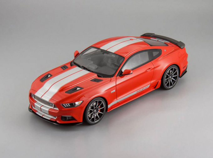 Ford Mustang Shelby GT (race red)