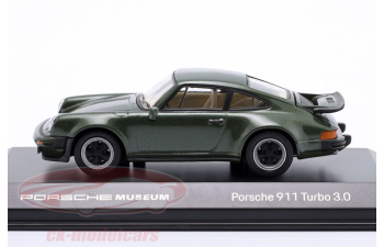 PORSCHE 911 Turbo 3.0 (1975), oak green / black Tires