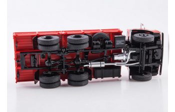 Камский грузовик Э5320 бортовой, красный