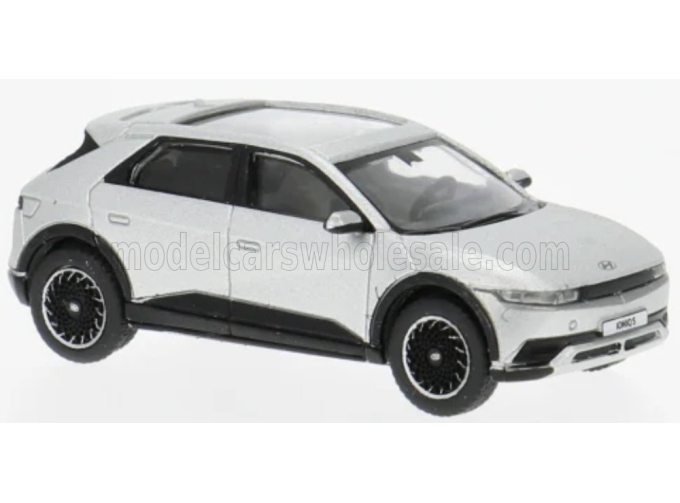 HYUNDAI Ioniq 5 2022, silver / black