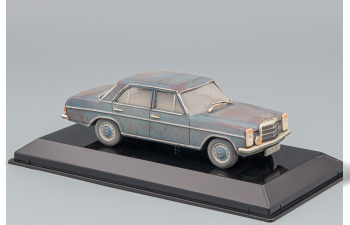 MERCEDES-BENZ W114 Синий