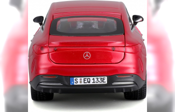 Сборная модель MERCEDES-BENZ EQS by Mercedes-EQ (2022), red