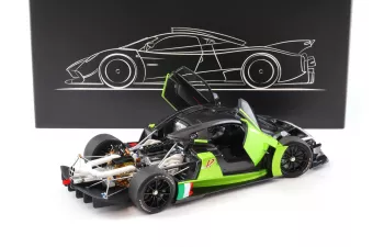 PAGANI Huayra R (2021), Green Carbon