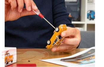 Сборная модель Porsche 911 (1963), Bahama yellow