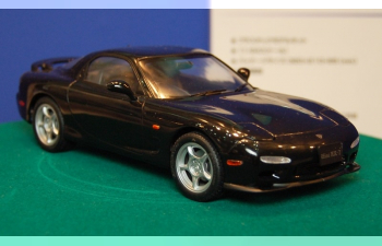 Сборная модель Mazda RX-7 '99 FD3S (Brilliant Black)