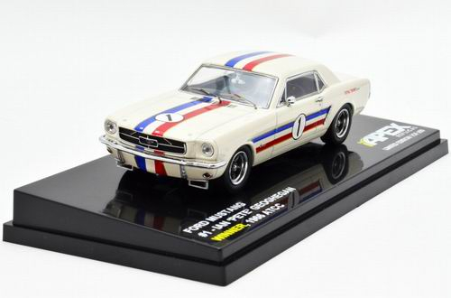 FORD Mustang 1 Ian Geoghegan Winner ATCC 1966, white