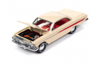 CHEVROLET Impala (1961), Cream