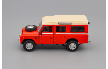 LAND ROVER Series 109, red