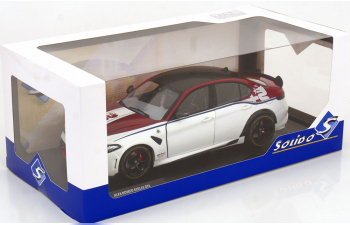 ALFA ROMEO Giulia GTA (2023), white metallic/ dark red