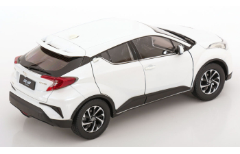 TOYOTA Izoa (2020), white metallic