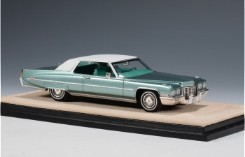 CADILLAC Coupe Deville (1971), Adriatic Turquoise Metallic