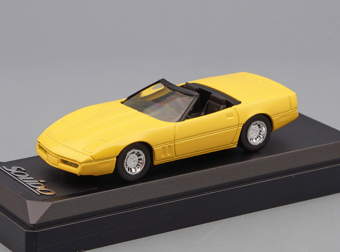 CHEVROLET Corvette cabriolet (1984), yellow