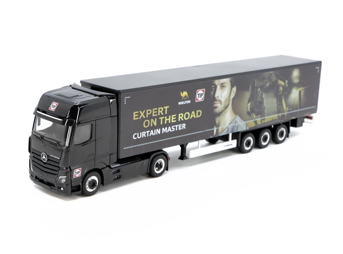 Mercedes-Benz Actros Giga s návěsem Wielton, black