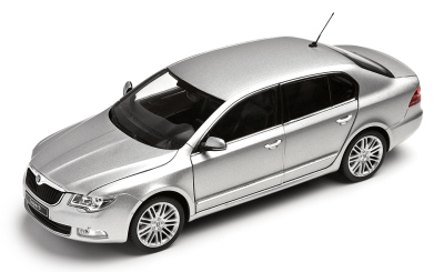 SKODA Superb II (2008), silver met