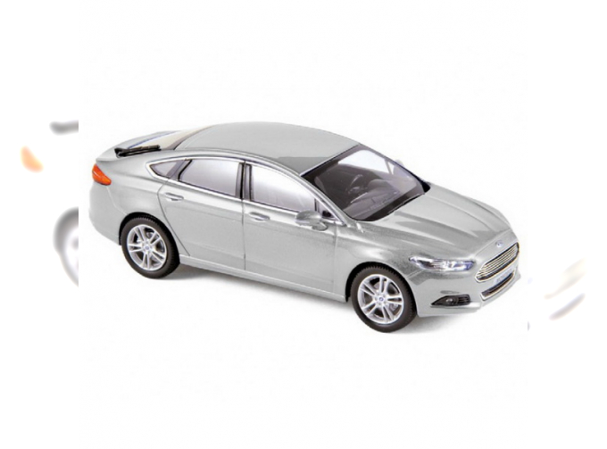 FORD Mondeo (2014), light grey metallic