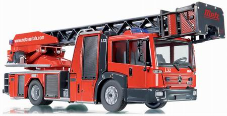 MERCEDES-BENZ Econic DL32 Fire service vehicle, red