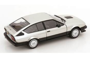 ALFA ROMEO Alfetta GTV6 (1984), silver