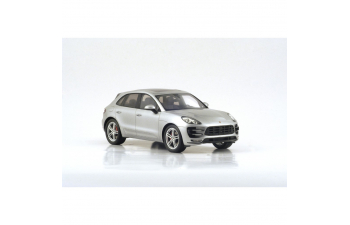 Porsche Macan Turbo (silver)