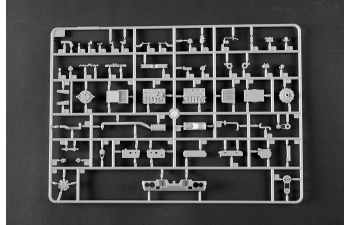 Сборная модель M1078A1P2  2.5 Ton LMTV Cargo Truck