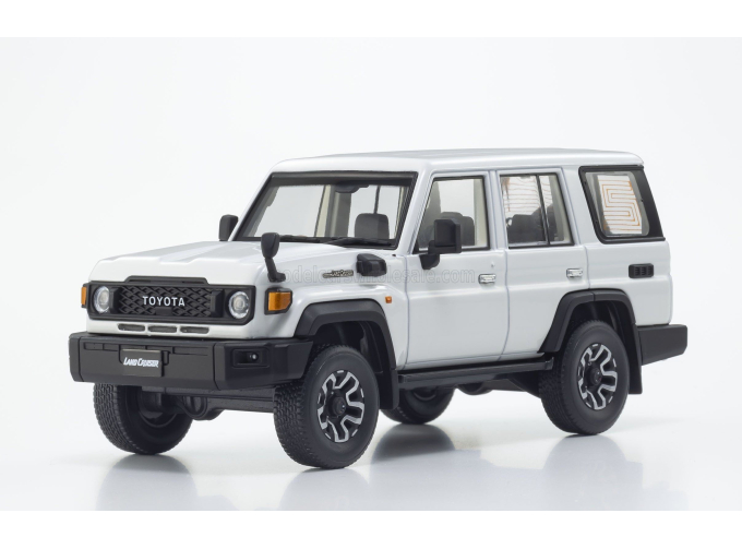 TOYOTA Land Cruiser 70 (2024), White