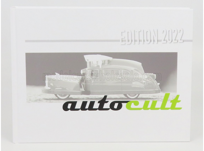 CATALOG Libro Fotografico Autocult - 184 Pages - Book Of The Year 2022 In German And English Language