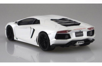 Сборная модель Lamborghini Aventador LP700-4 (White Pearl)