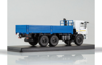 Камский грузовик 43118 6x6 бортовой (рестайлинг), белый / синий