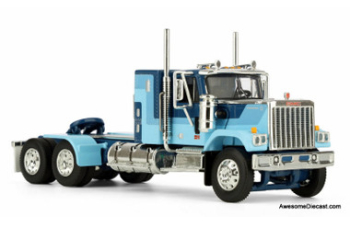 GMC General w/34in Flattop Sleeper Heil Pneumatic Tank Trailer, Blue