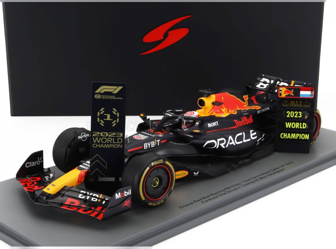 RED BULL F1 Rb19 Team Oracle Red Bull Racing №1 World Champion 2nd Sprint Race Qatar Gp With Pit Board (2023) Max Verstappen, Matt Blue