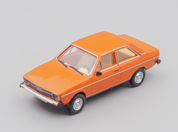 AUDI A 80, orange